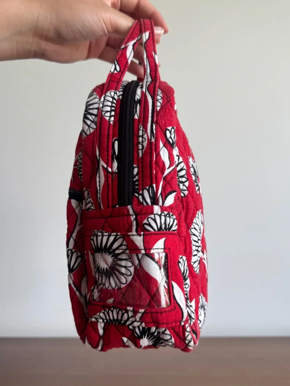 Vera Bradley Deco Daisy Summer 2011 Insulated Zip Up Lunch Bag Red Black White